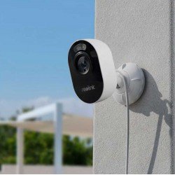 4MP WiFi IP камера Reolink E430 с микрофон 4MP WiFi IP камера Reolink E430 с микрофон